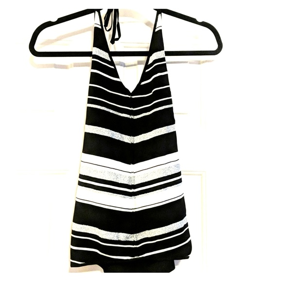 Arden B Black/ white top - Like New! - Picture 1 of 5